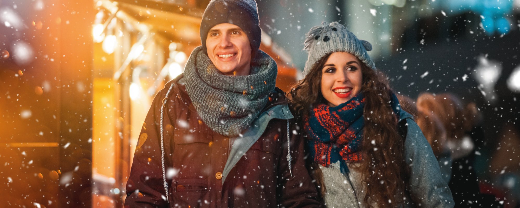 Zu zweit auf dem Weihnachtsmarkt