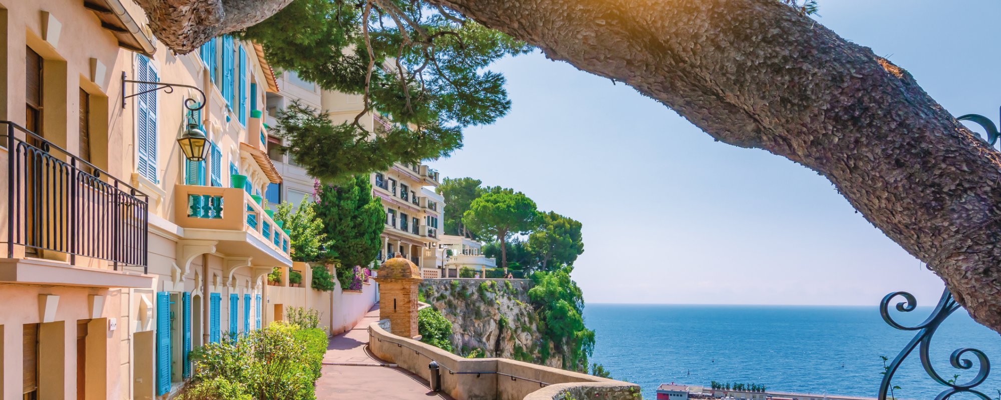 Urbane Küstenabschnitte in Monaco