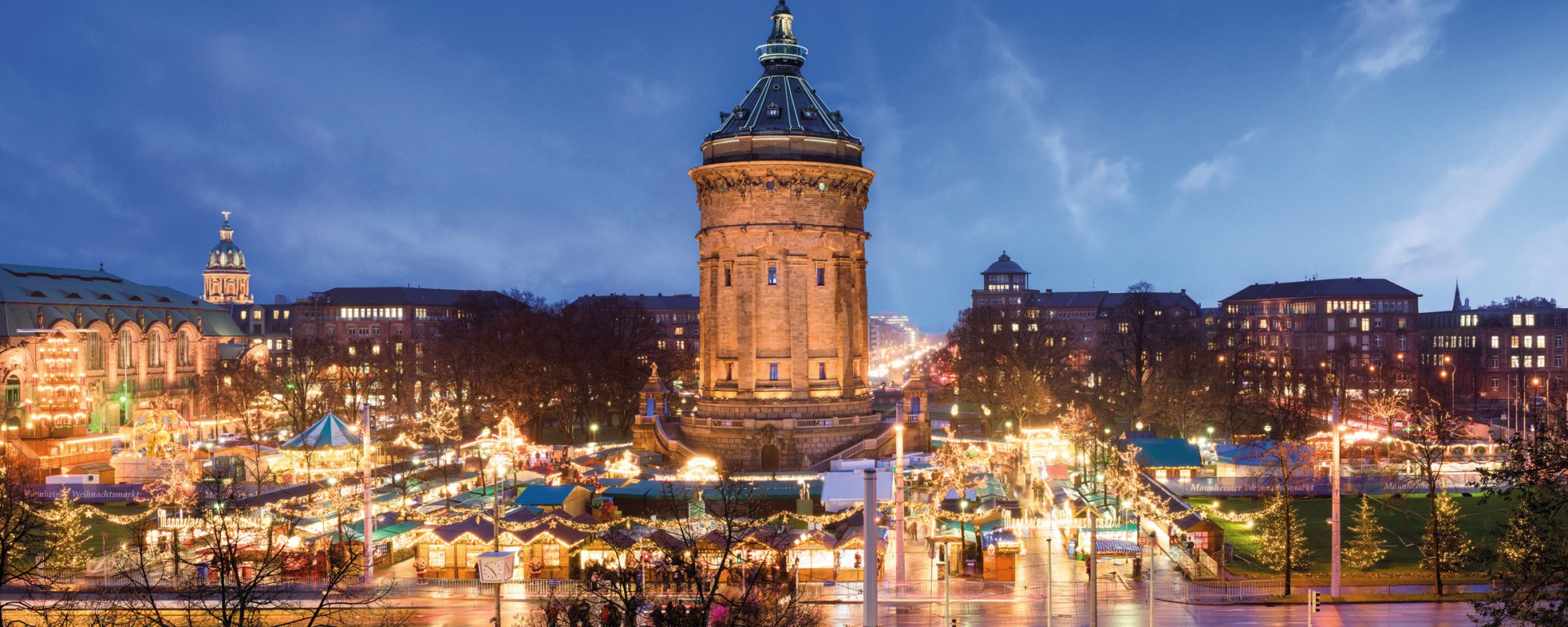 Mannheimer Weihnachtsmarkt am Wasserturm