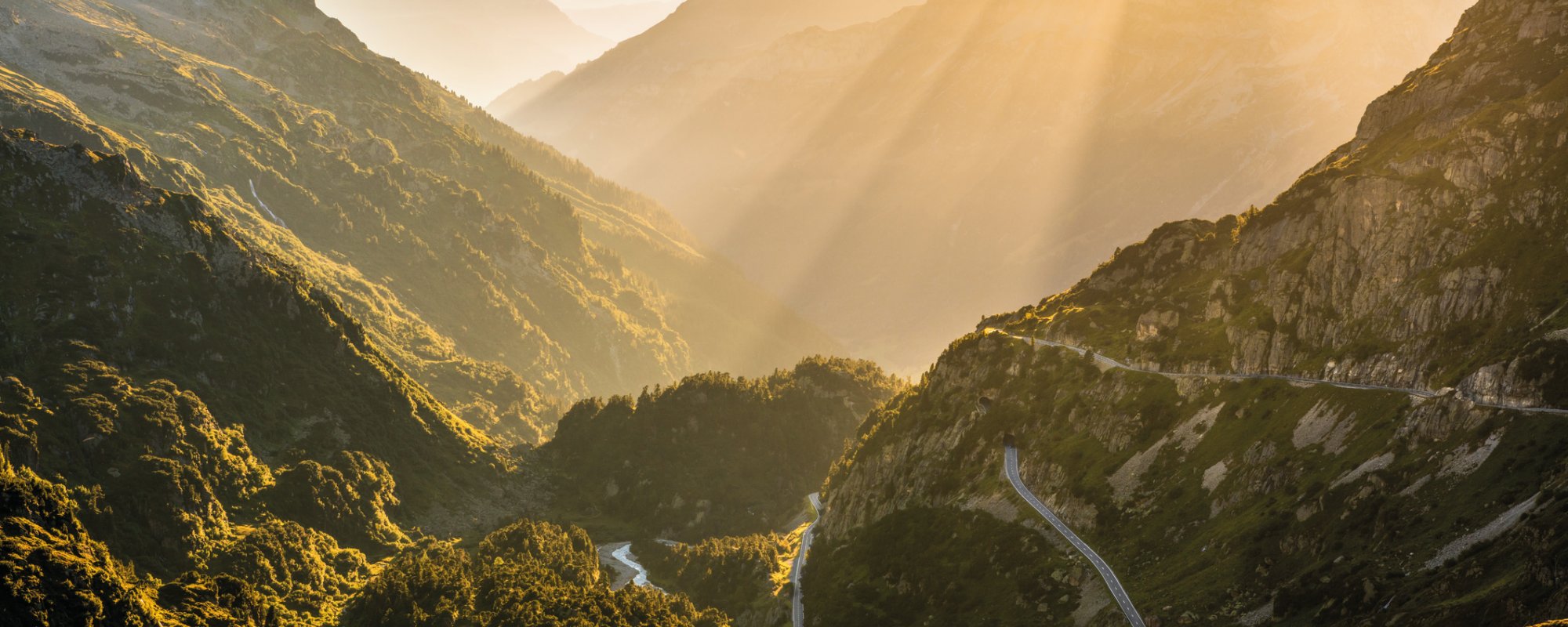 Blick vom Sustenpass ins Gadmertal
