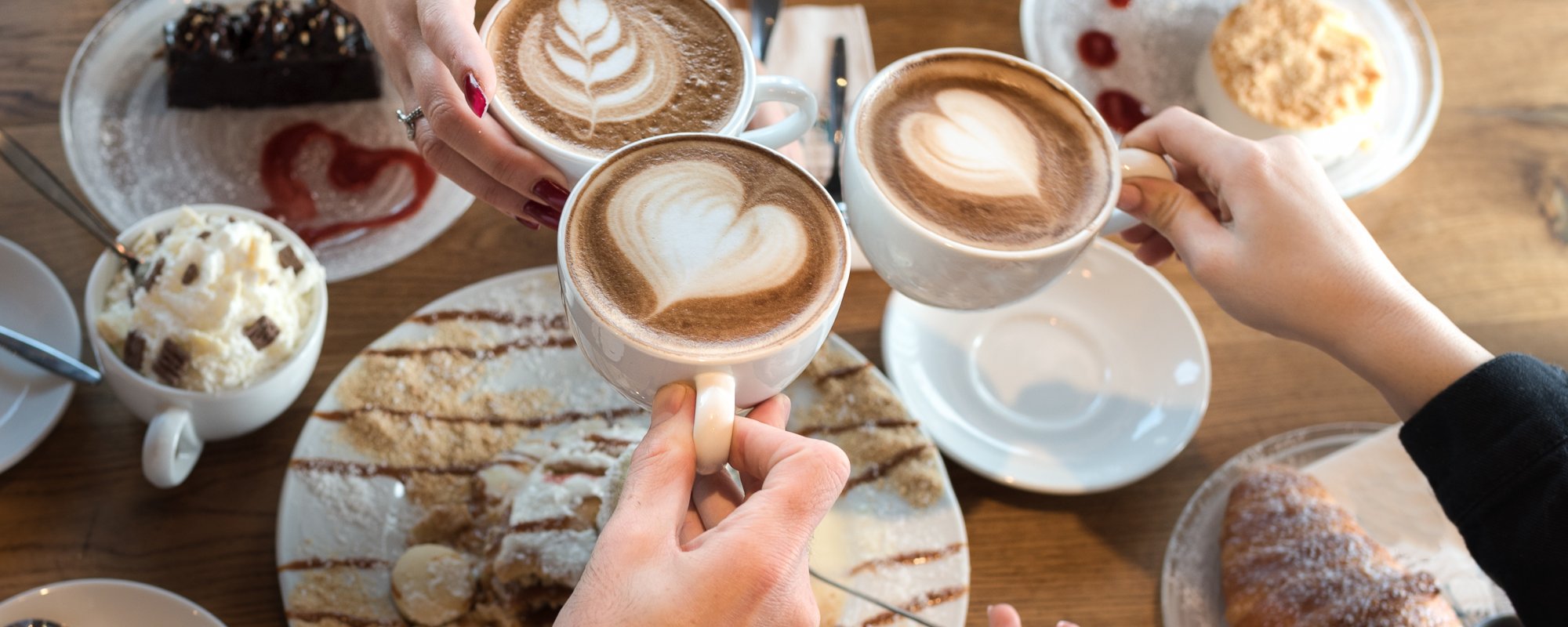 gemeinsam beim Kaffee & Kuchen